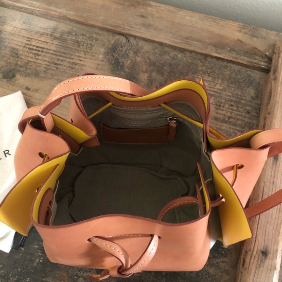 Yellow and Tan Crossbody Bag with Drawstring Closure - Picture 5 of 8